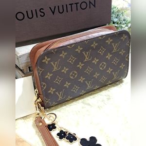 LOUIS VUITTON Monogram Orsay Clutch bag with box, dustbag and Authenticity Cards